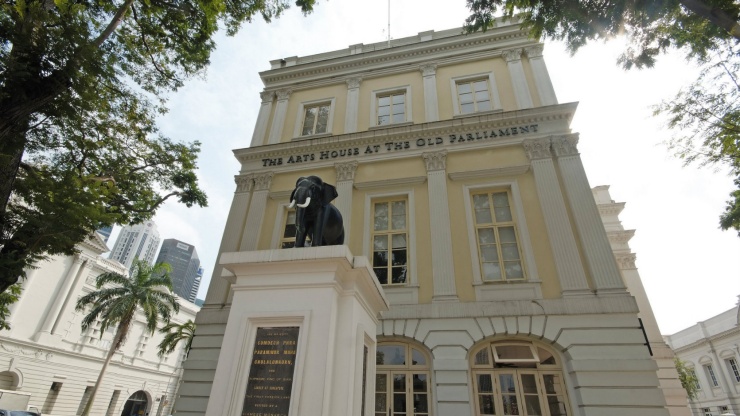 Mặt tiền Nhà Trưng bày Nghệ thuật ở Tòa nhà Quốc hội cũ